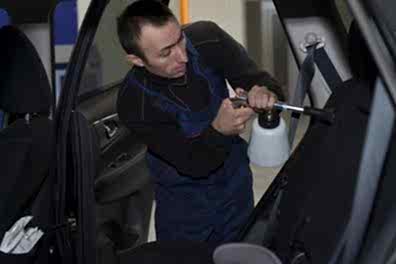 Заделка дефектов на покрытиях экстерьера