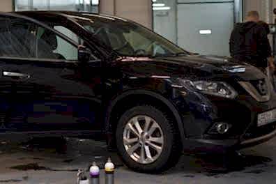 Машина перед ремонтом на стенде Санрено на Ларина