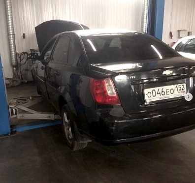 Замена передних тормозных колодок в санрено