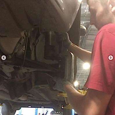 Удаление старого рычага подвески