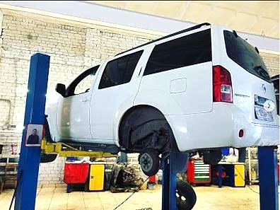 Замена передней стойки в санрено