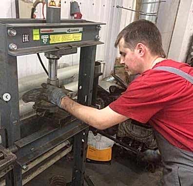 Замена тормозных барабанов в санрено