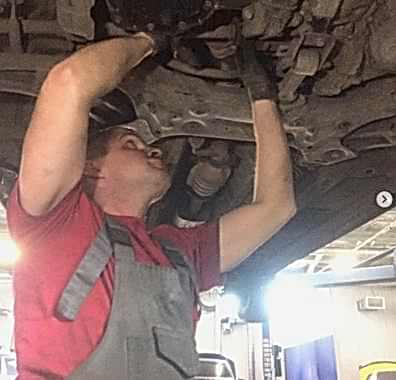 Замена тормозного шланга в санрено