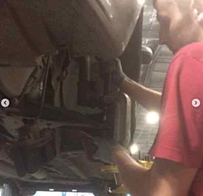 Замена крыла в санрено