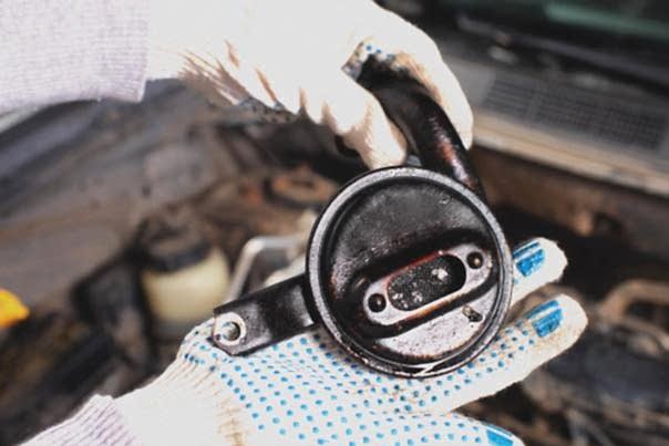 Замена фильтра топлива