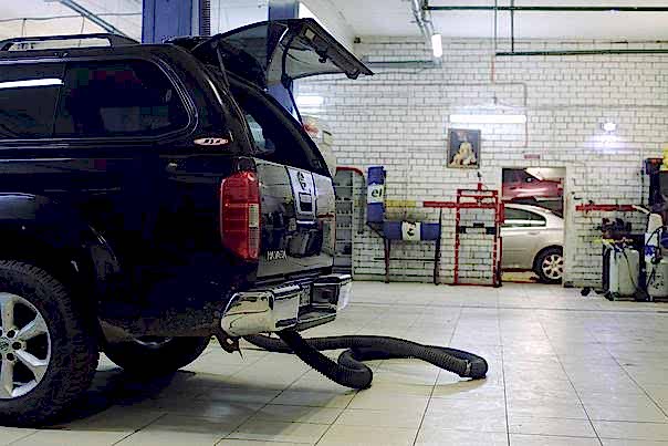 Клиент приехал на установку задних датчиков парковки