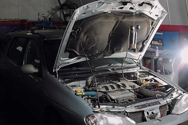 Диагностируем ЭБУ в алматинском офисе Санрено