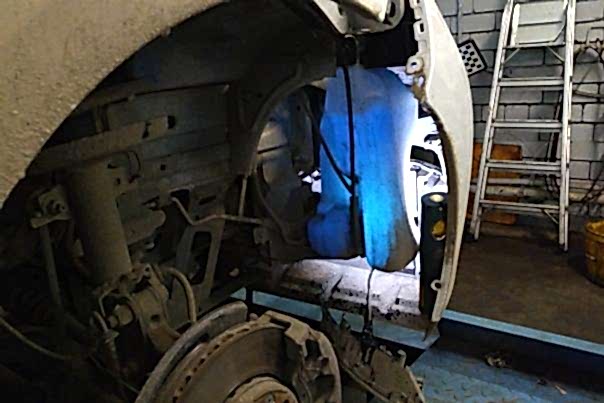 Установка детали на место после ремонта