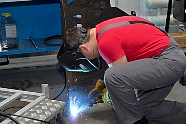точечная сварка в автосервисе
