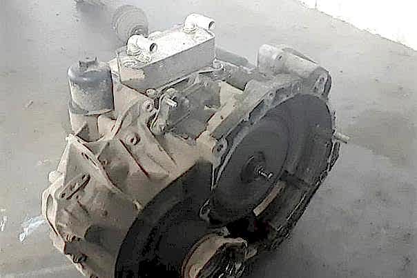 задний сальник коленчатого вала