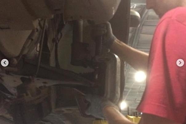 снятие опоры амортизатора в санрено