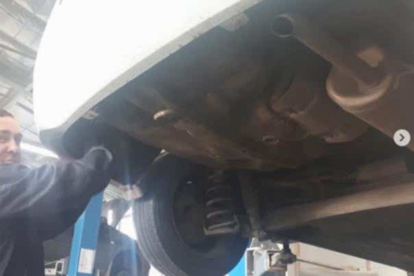 установка нового заднего бампера