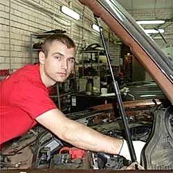 Захаров Алексей Автомеханик